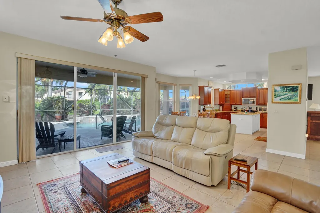 7541 Downwinds Lane Lake Worth FL 33467