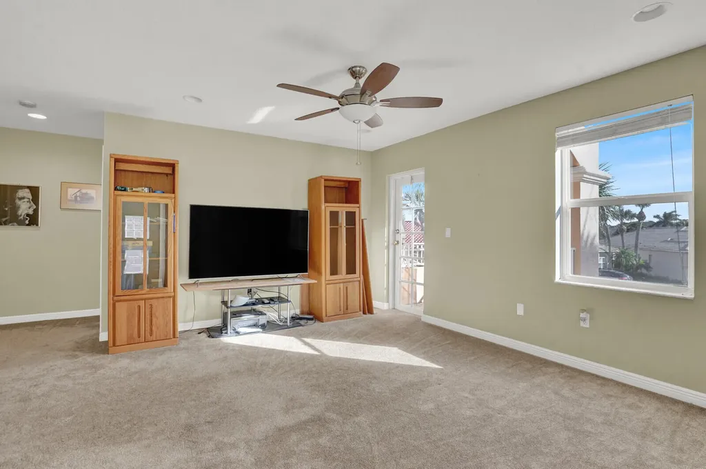 7541 Downwinds Lane Lake Worth FL 33467