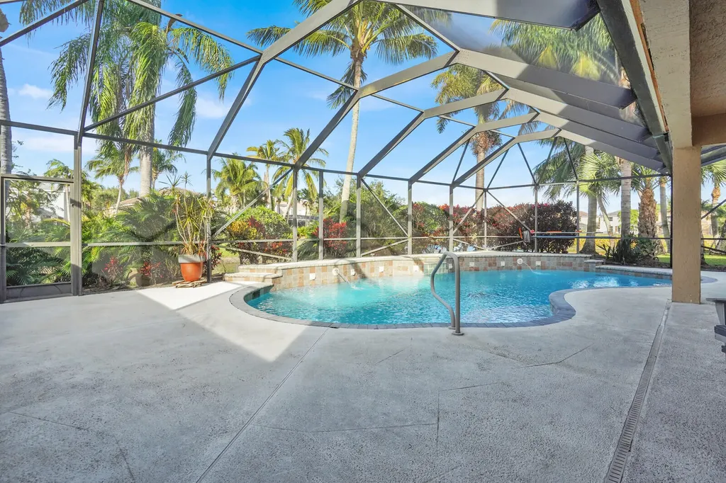 7541 Downwinds Lane Lake Worth FL 33467