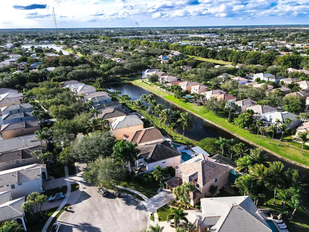 7541 Downwinds Lane Lake Worth FL 33467