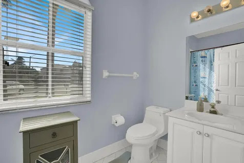 7541 Downwinds Lane Lake Worth FL 33467