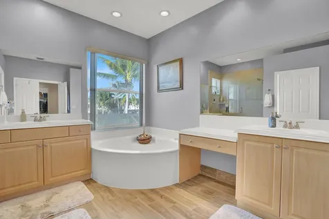 7541 Downwinds Lane Lake Worth FL 33467