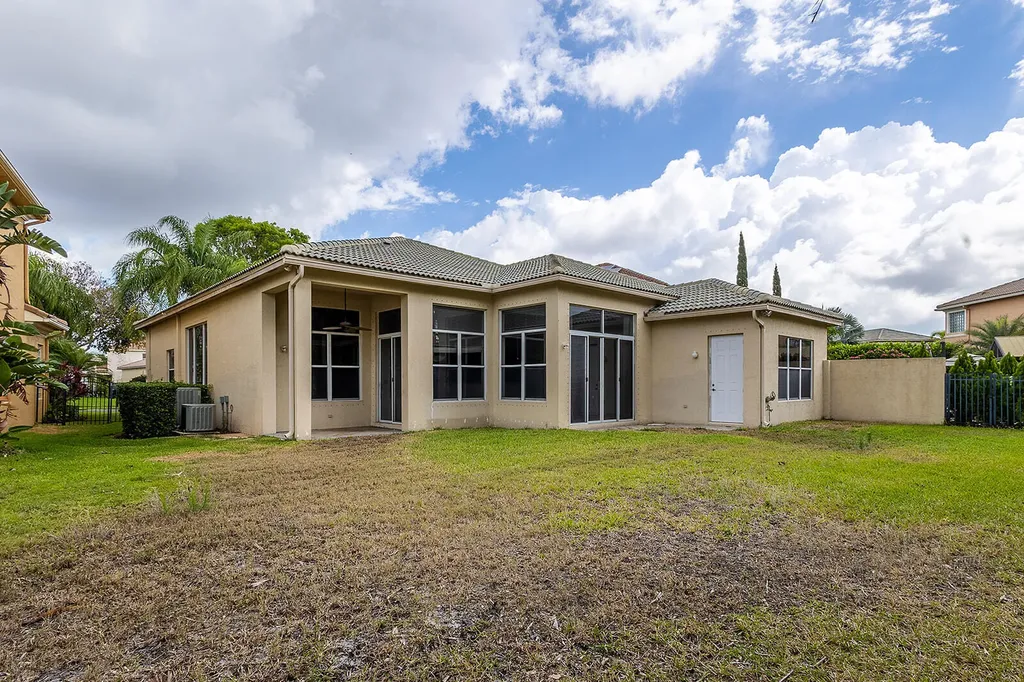 6428 Garden Court West Palm Beach FL 33411