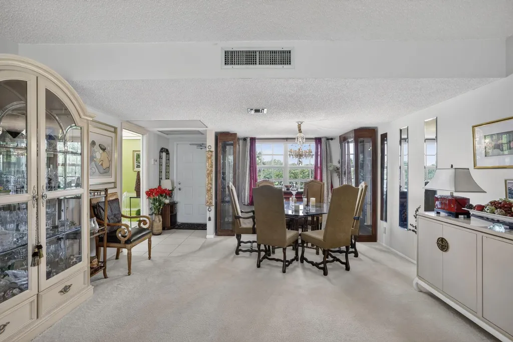 3900 Oaks Clubhouse Drive Pompano Beach FL 33069