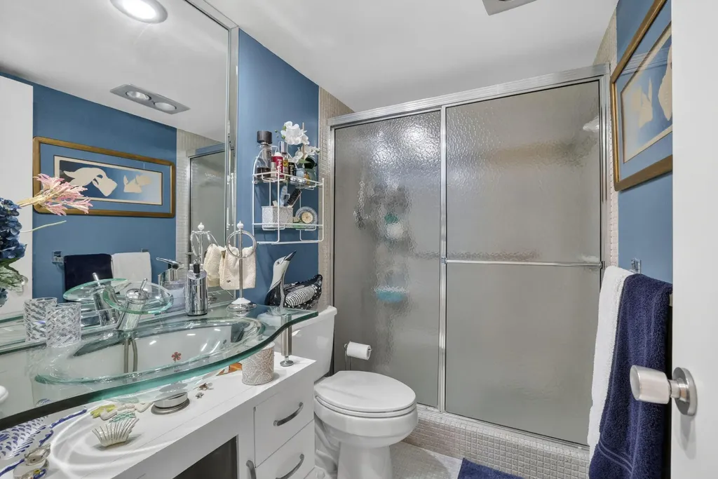 3900 Oaks Clubhouse Drive Pompano Beach FL 33069