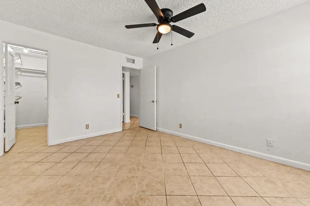 908 Normandy Delray Beach FL 33484