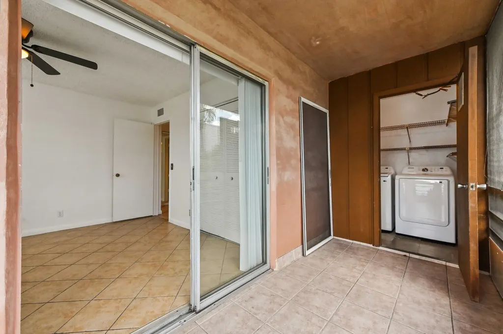 908 Normandy Delray Beach FL 33484