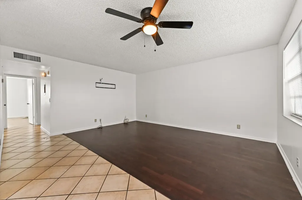 908 Normandy Delray Beach FL 33484