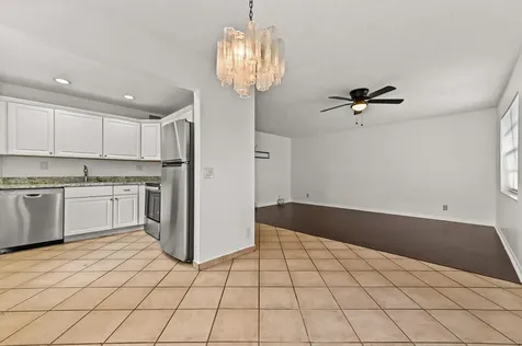 908 Normandy Delray Beach FL 33484