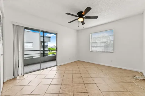 908 Normandy Delray Beach FL 33484