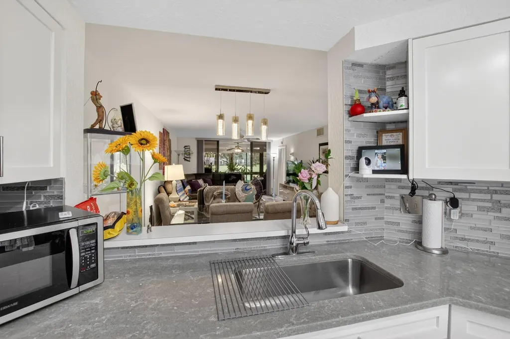 7254 Clunie Place Delray Beach FL 33446