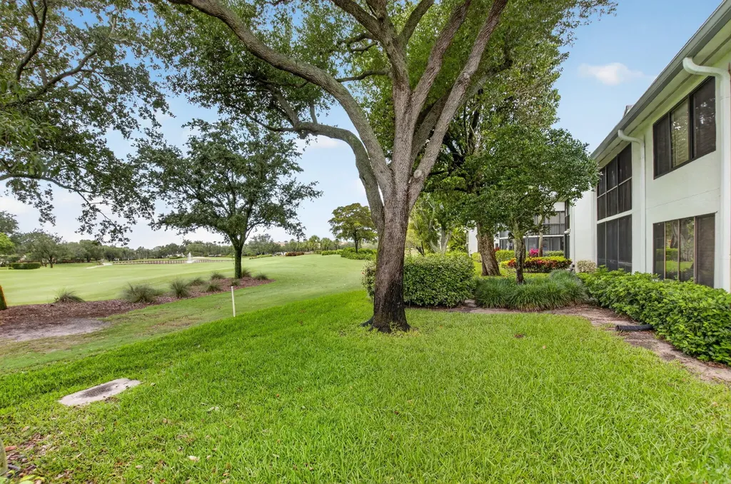 7254 Clunie Place Delray Beach FL 33446