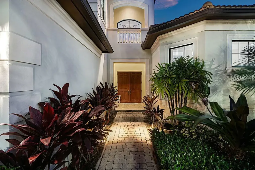 130 Gardenia Isle Drive Palm Beach Gardens FL 33418