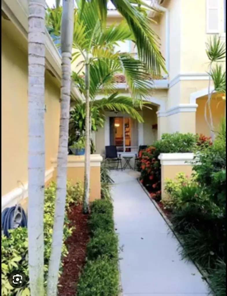 1515 Arezzo Circle Boynton Beach FL 33436