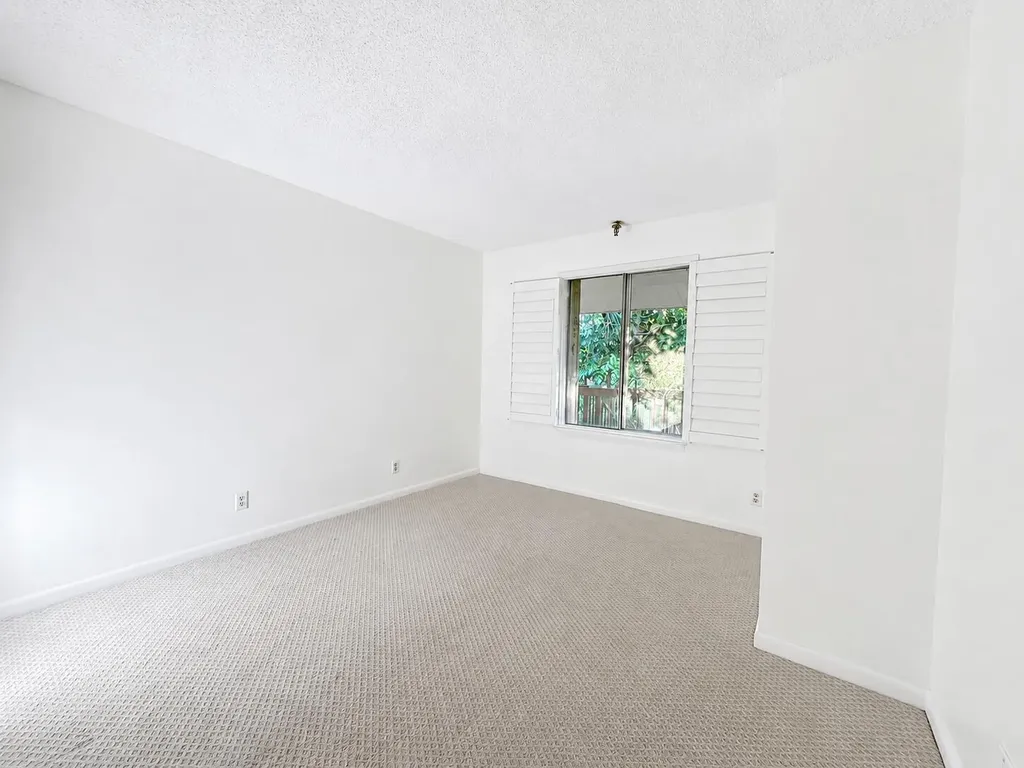 6520 Chasewood Drive Jupiter FL 33458