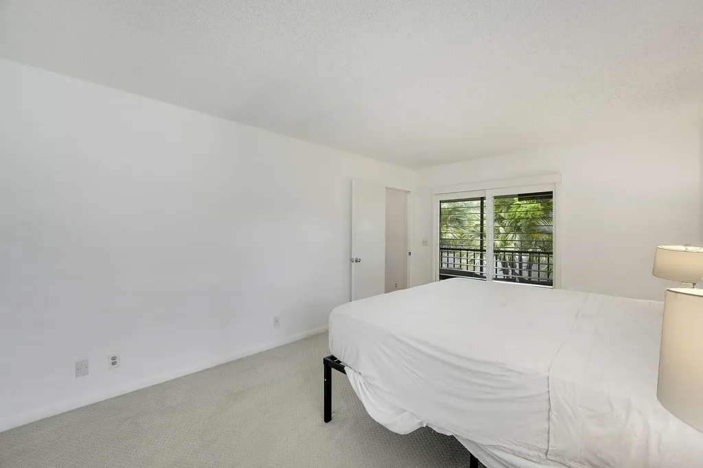 6520 Chasewood Drive Jupiter FL 33458