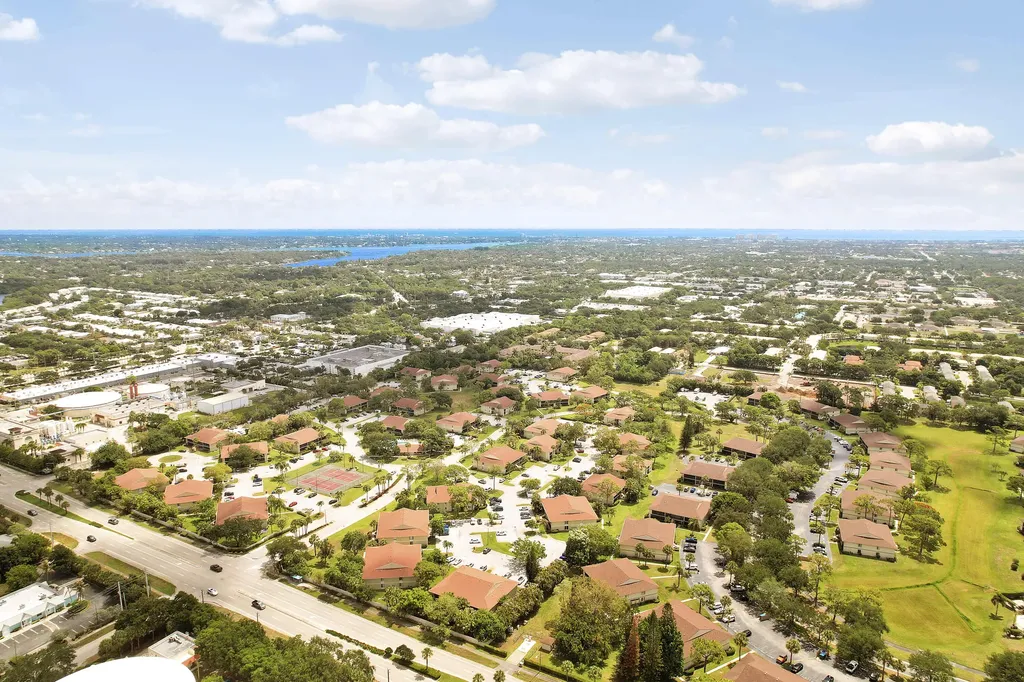 6520 Chasewood Drive Jupiter FL 33458