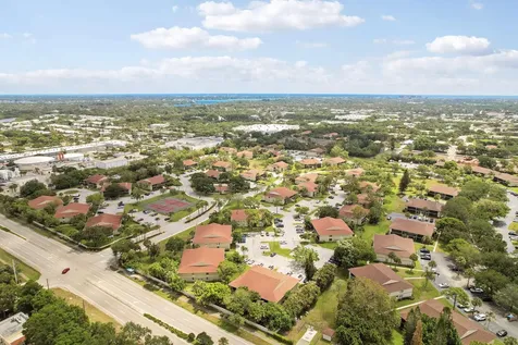 6520 Chasewood Drive Jupiter FL 33458