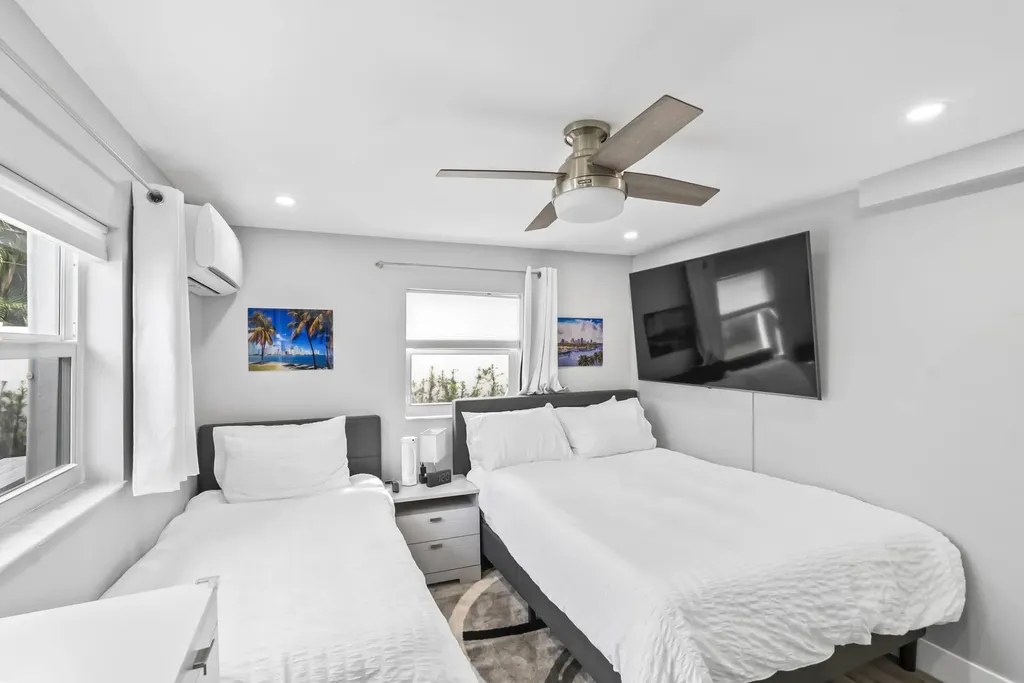 4990 NW 2nd Court Boca Raton FL 33431