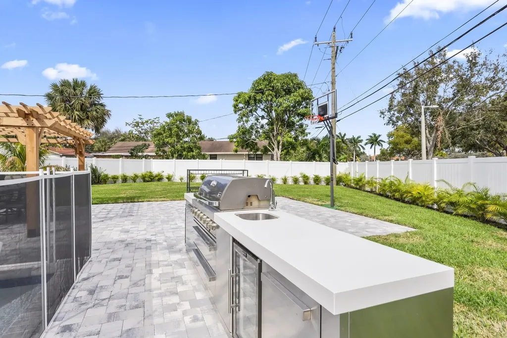 4990 NW 2nd Court Boca Raton FL 33431