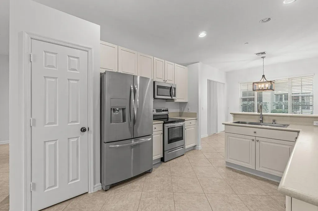 118 Lancaster Road Boynton Beach FL 33426