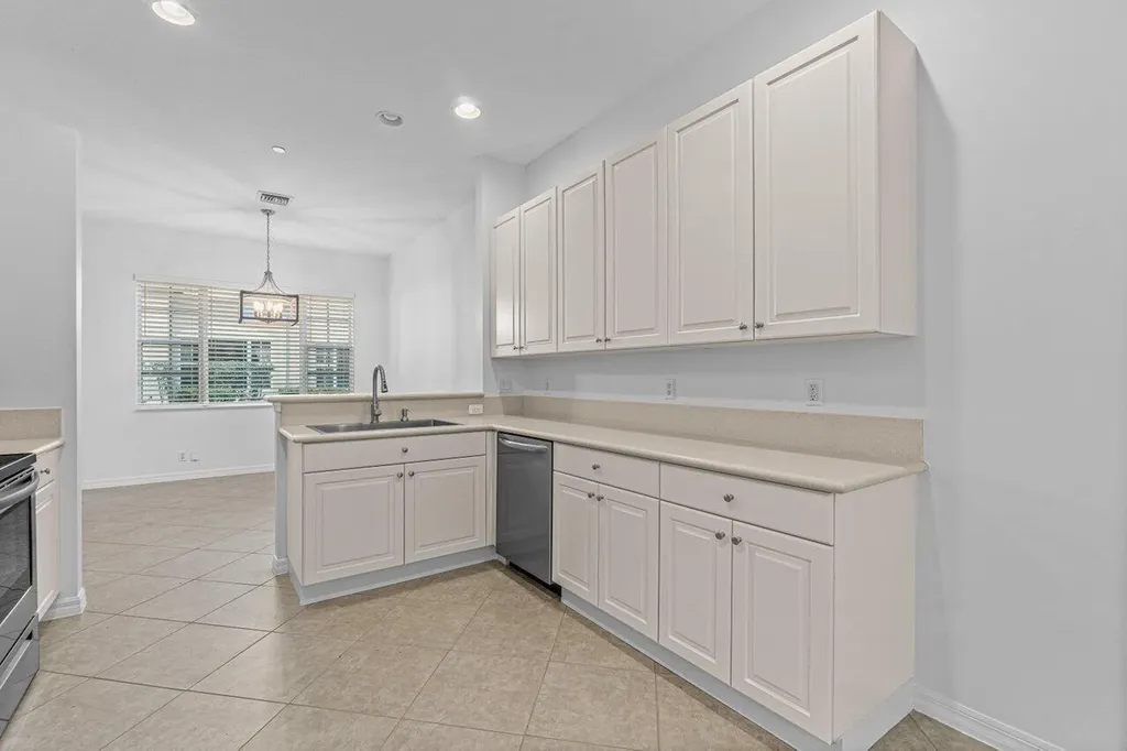 118 Lancaster Road Boynton Beach FL 33426