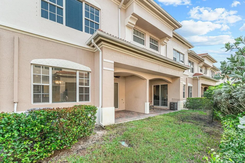 118 Lancaster Road Boynton Beach FL 33426