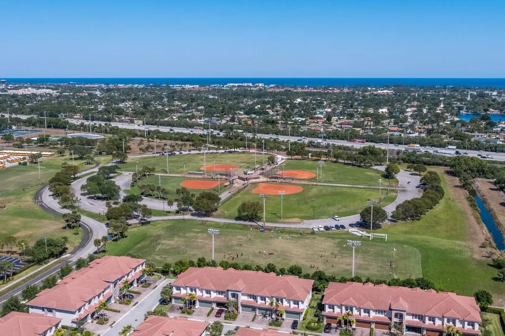 118 Lancaster Road Boynton Beach FL 33426