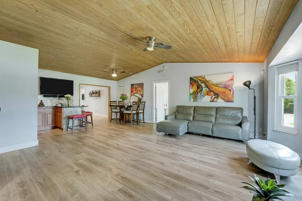 18020 46th Court N The Acreage FL 33470