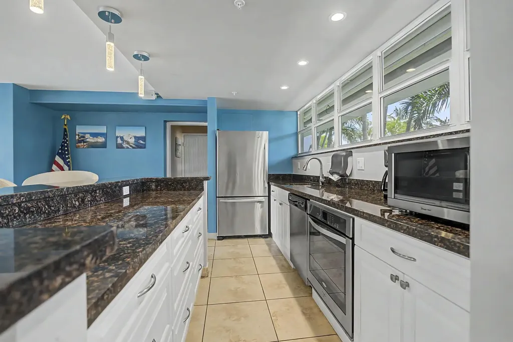 1920 S Ocean Drive Fort Lauderdale FL 33316