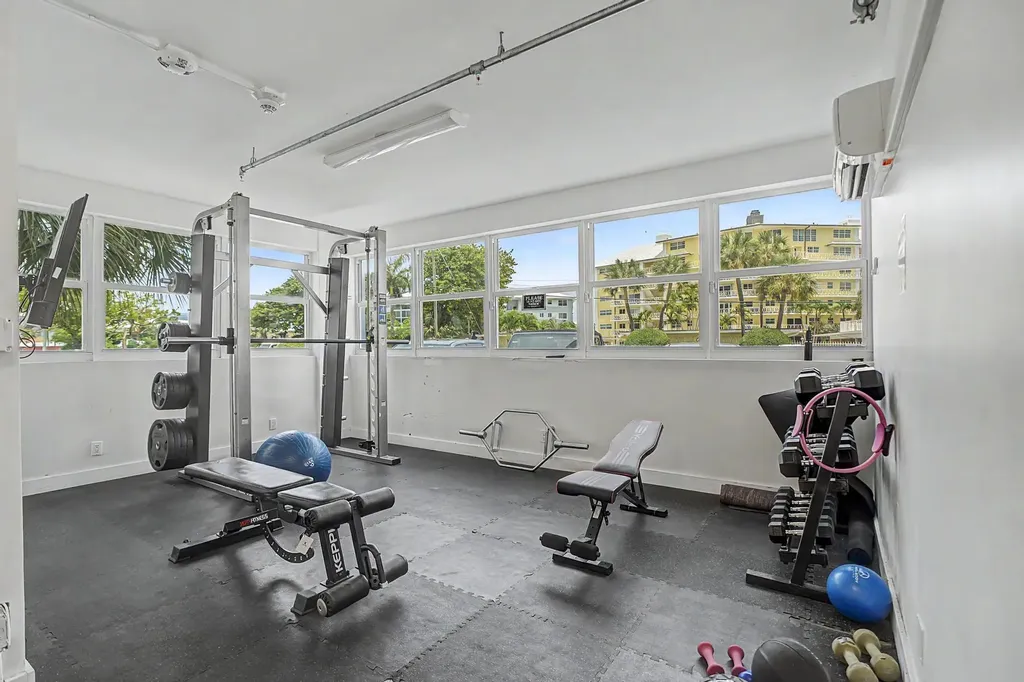 1920 S Ocean Drive Fort Lauderdale FL 33316