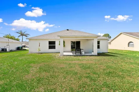 1441 SW San Esteban Avenue Port St Lucie FL 34953