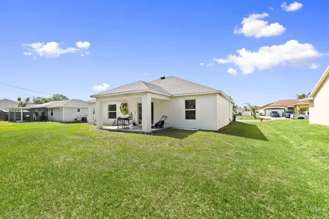1441 SW San Esteban Avenue Port St Lucie FL 34953