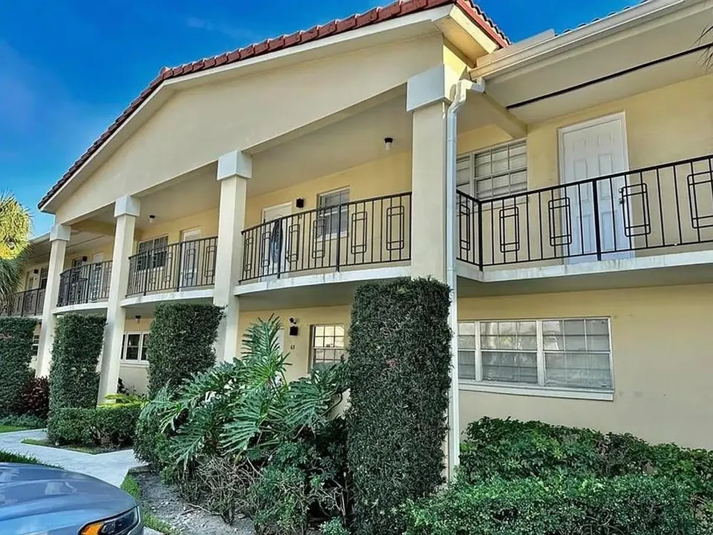 2202 NE 36th Street Lighthouse Point FL 33064