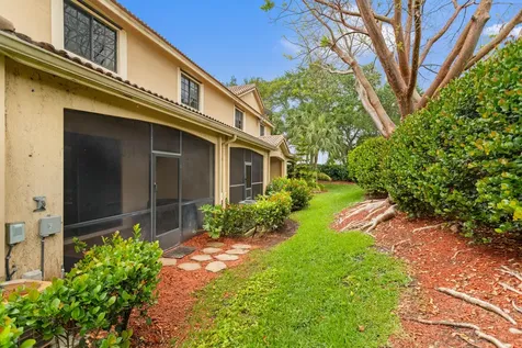 3915 Vista Grove Lane Weston FL 33332