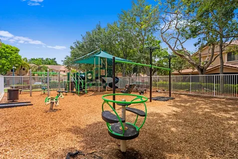 3915 Vista Grove Lane Weston FL 33332