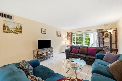 3201 Portofino Point Coconut Creek FL 33066