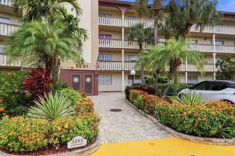 3201 Portofino Point Coconut Creek FL 33066