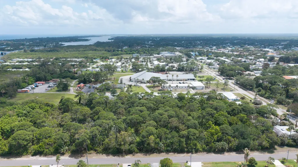 Unassigned SE Delafield Street Hobe Sound FL 33455