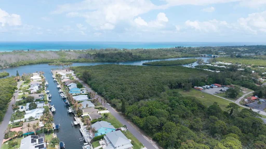 Unassigned SE Delafield Street Hobe Sound FL 33455