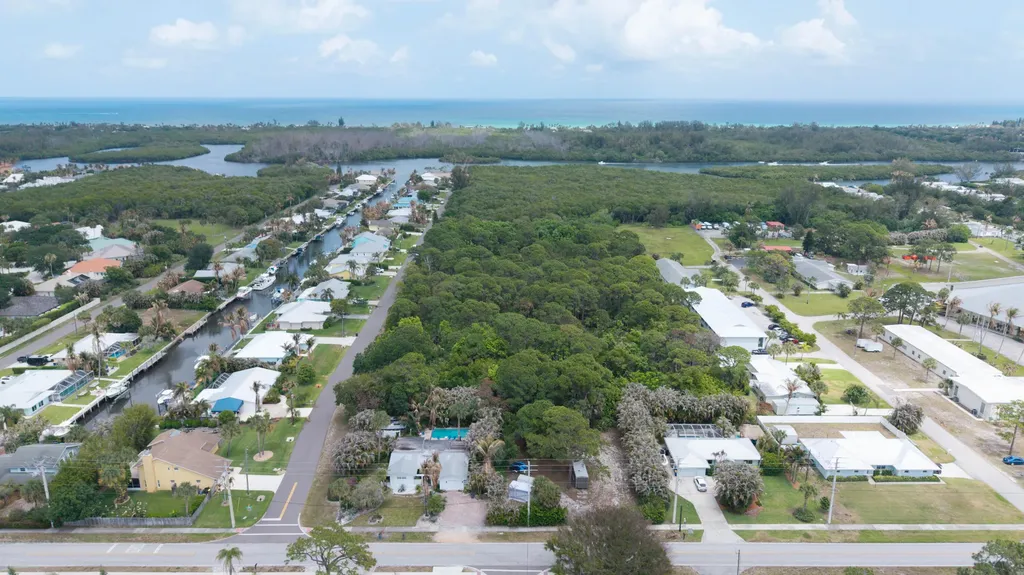 Unassigned SE Delafield Street Hobe Sound FL 33455