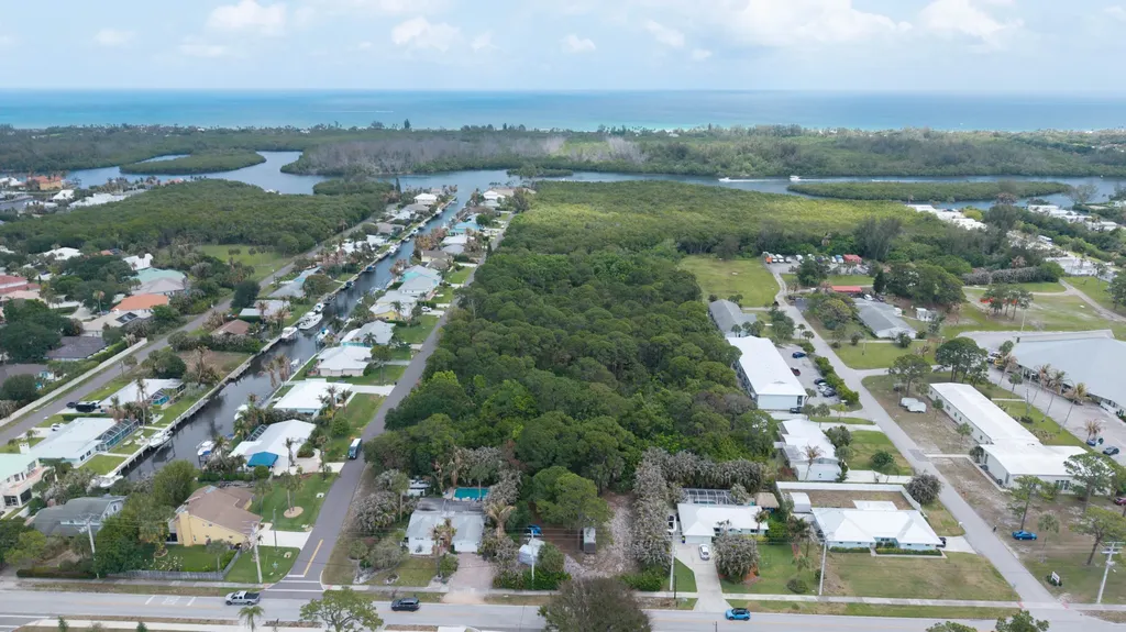 Unassigned SE Delafield Street Hobe Sound FL 33455