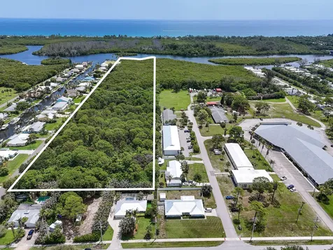 Unassigned SE Delafield Street Hobe Sound FL 33455