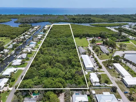 Unassigned SE Delafield Street Hobe Sound FL 33455