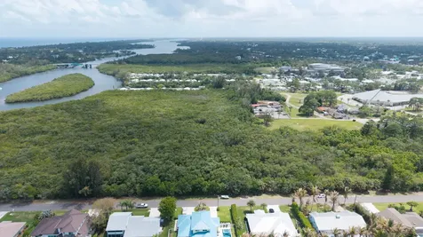 Unassigned SE Delafield Street Hobe Sound FL 33455