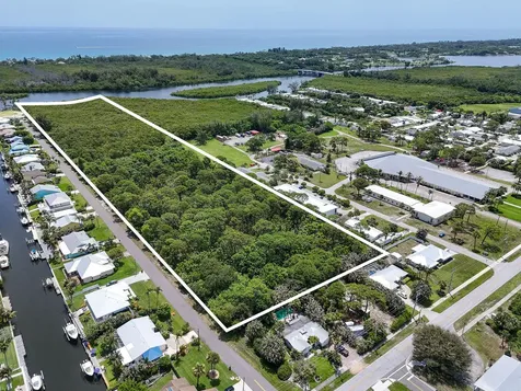 Unassigned SE Delafield Street Hobe Sound FL 33455