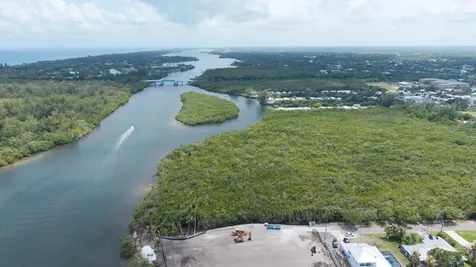 Unassigned SE Delafield Street Hobe Sound FL 33455
