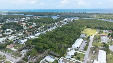 Unassigned SE Delafield Street Hobe Sound FL 33455