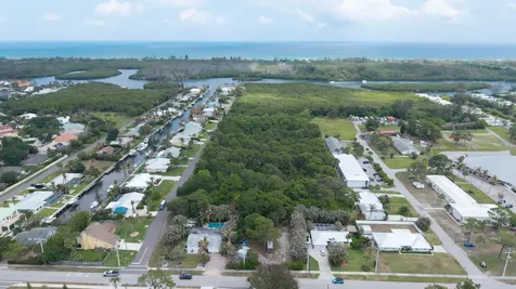 Unassigned SE Delafield Street Hobe Sound FL 33455