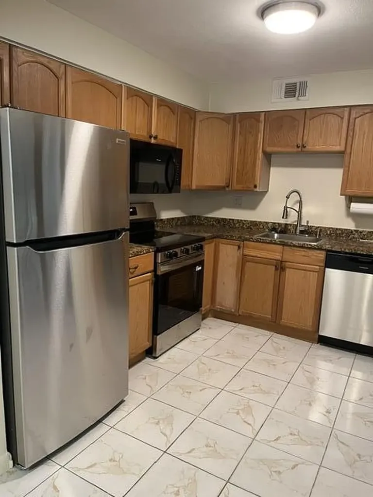 207 E Capri E Delray Beach FL 33484